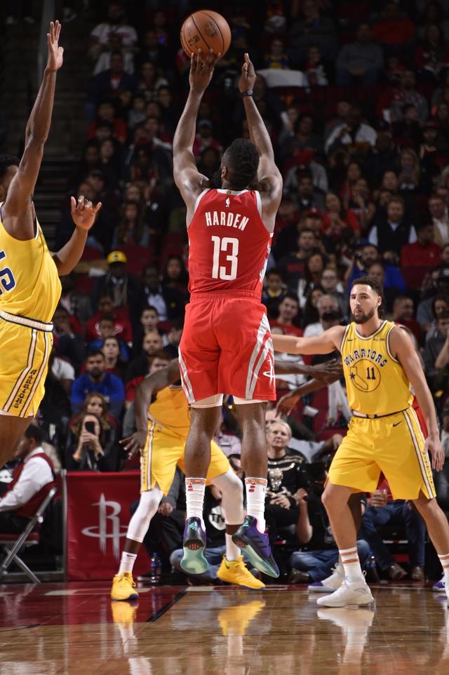 第一时间直 第一时间直