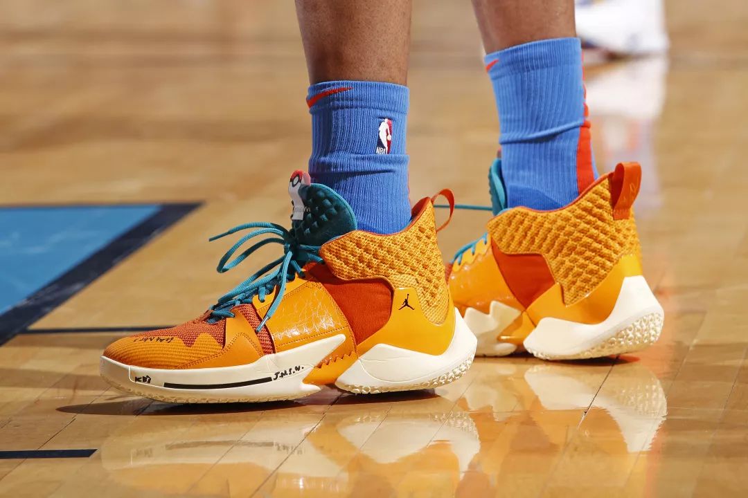 当晚焦点并 当晚焦点并