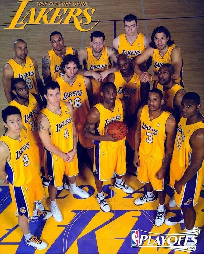 短道速滑——世锦赛：张楚桐获女子1500米B组决赛第一名